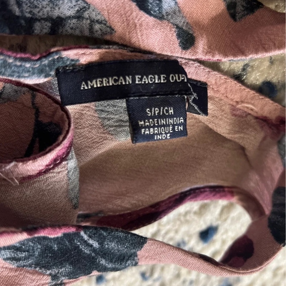 American Eagle Open Shoulder Floral Dress